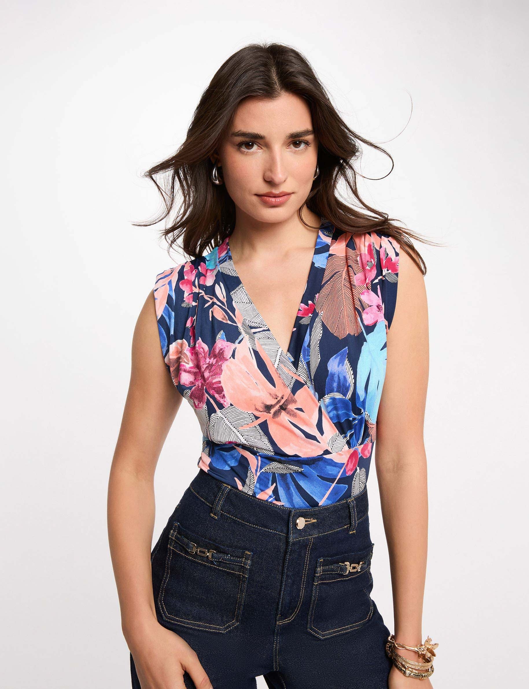 T-shirt ajust&eacute; sans manches multicolore femme