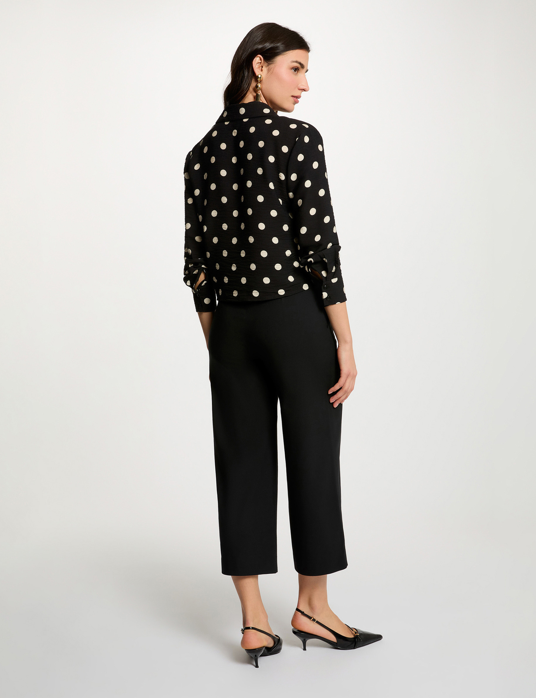 Chemise cropped &agrave; pois noir femme