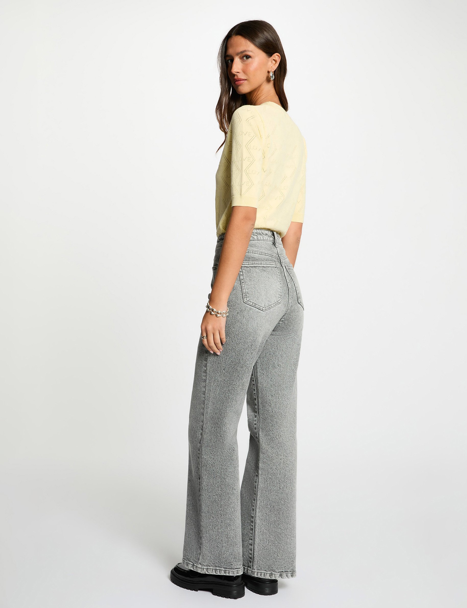 Pull ajour&eacute; manches 3/4 jaune pastel femme