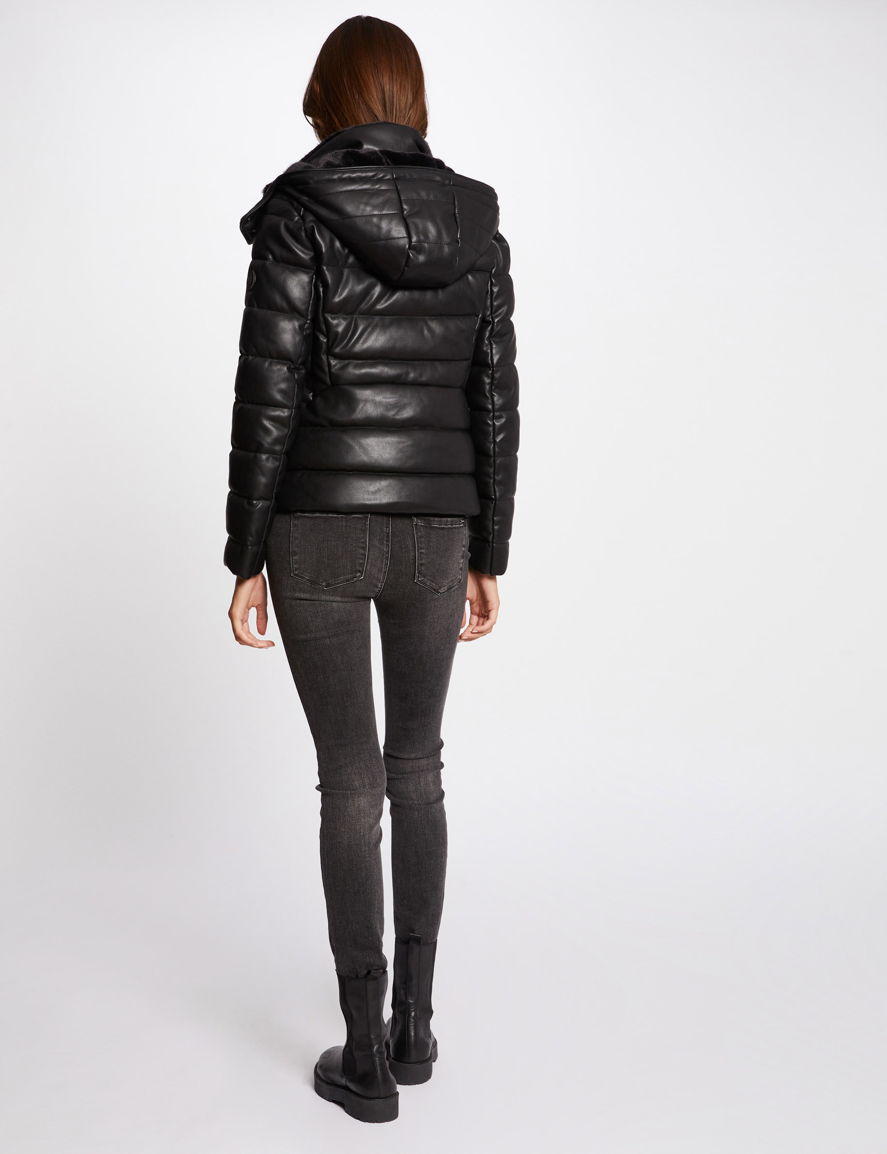 doudoune droite a capuche noir femme Doudoune droite à capuche noir femme