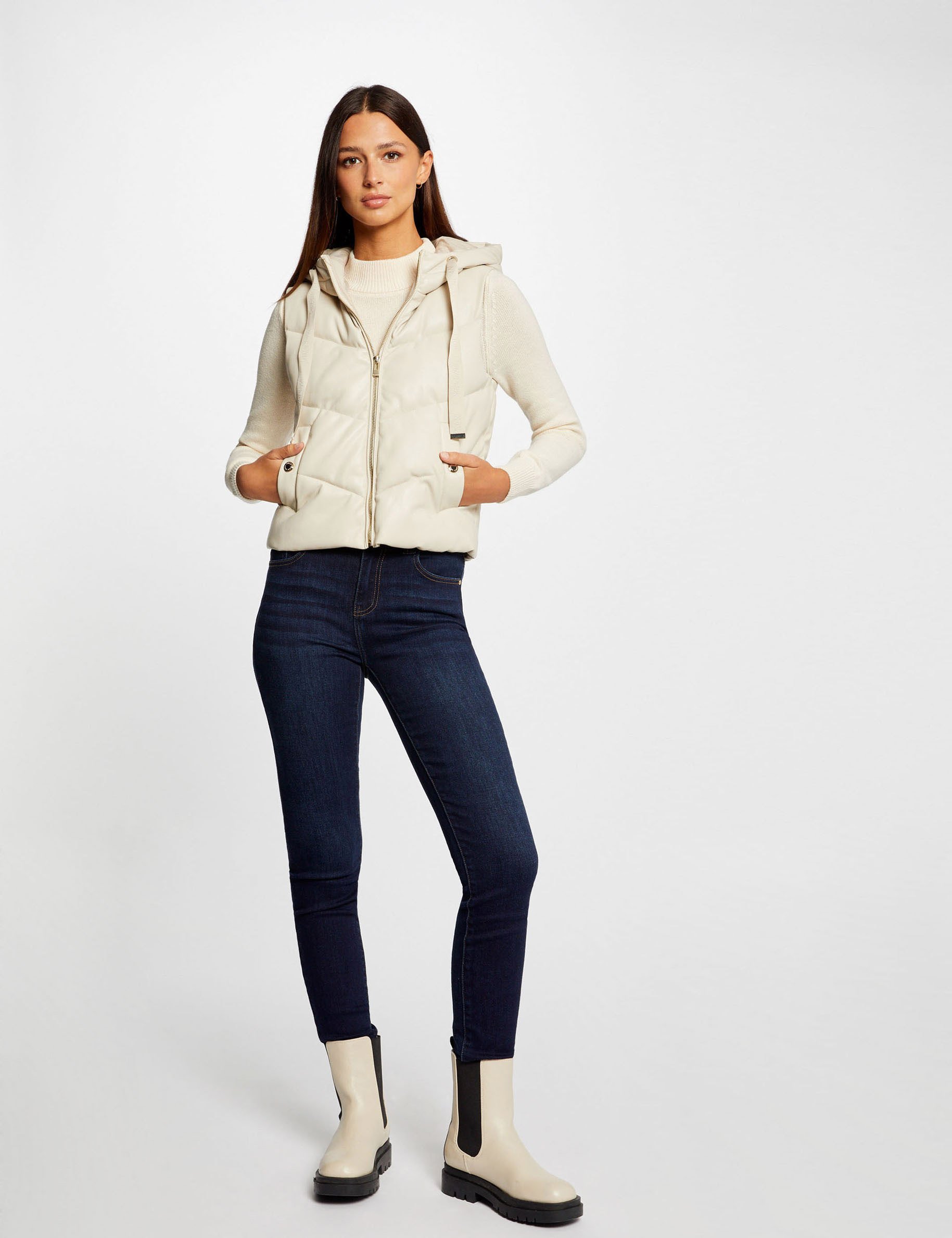 recht gewatteerd jack met capuchon ivoor vrouw Recht gewatteerd jack met capuchon ivoor vrouw