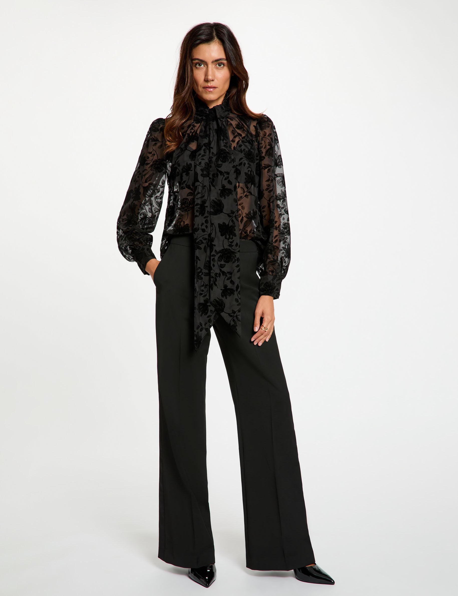 Chemise col lavalli&egrave;re noir femme