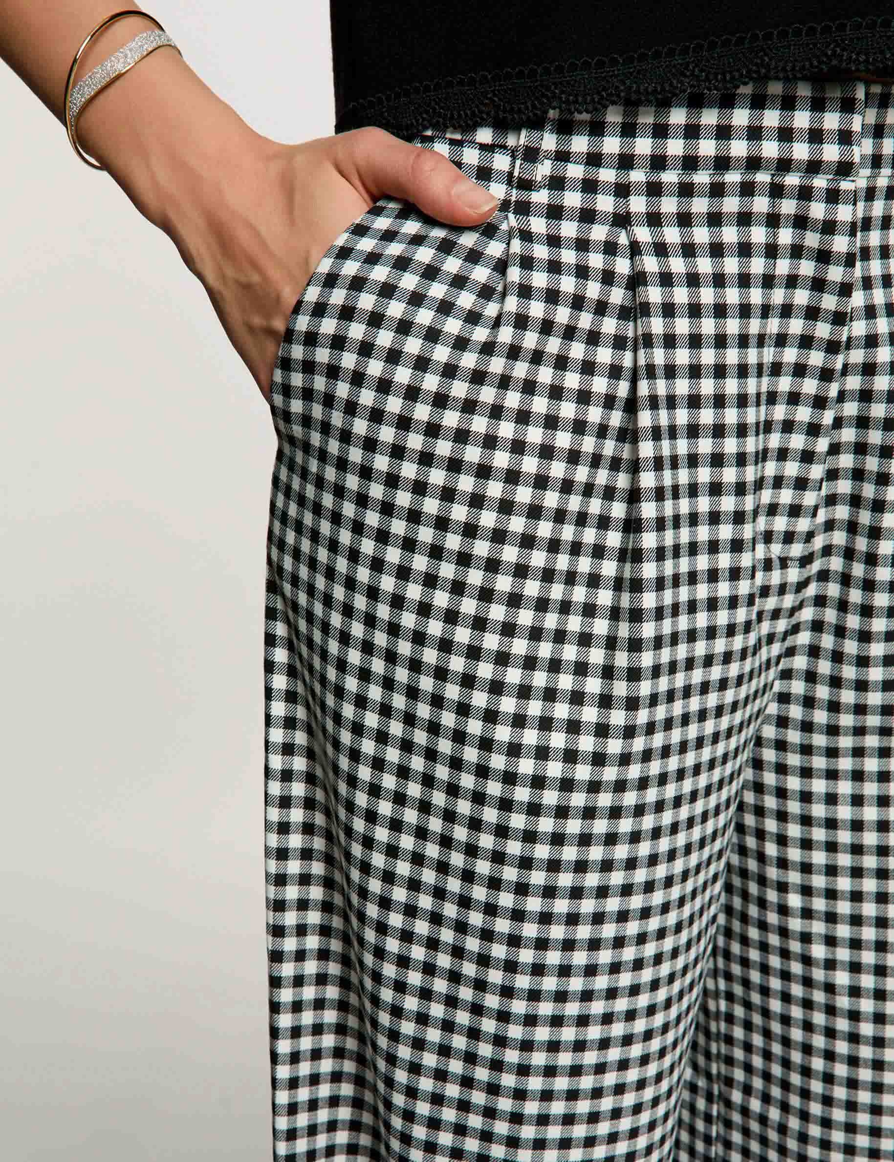 Pantalon large &agrave; plis noir femme