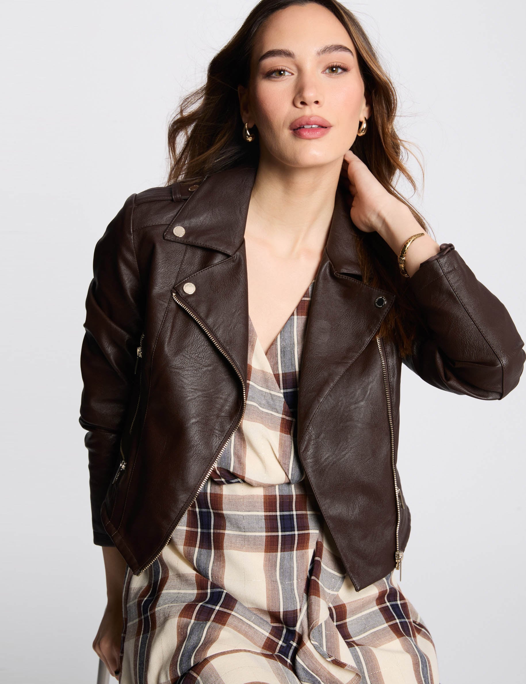 Blouson cintr&eacute; similicuir marron fonc&eacute; femme