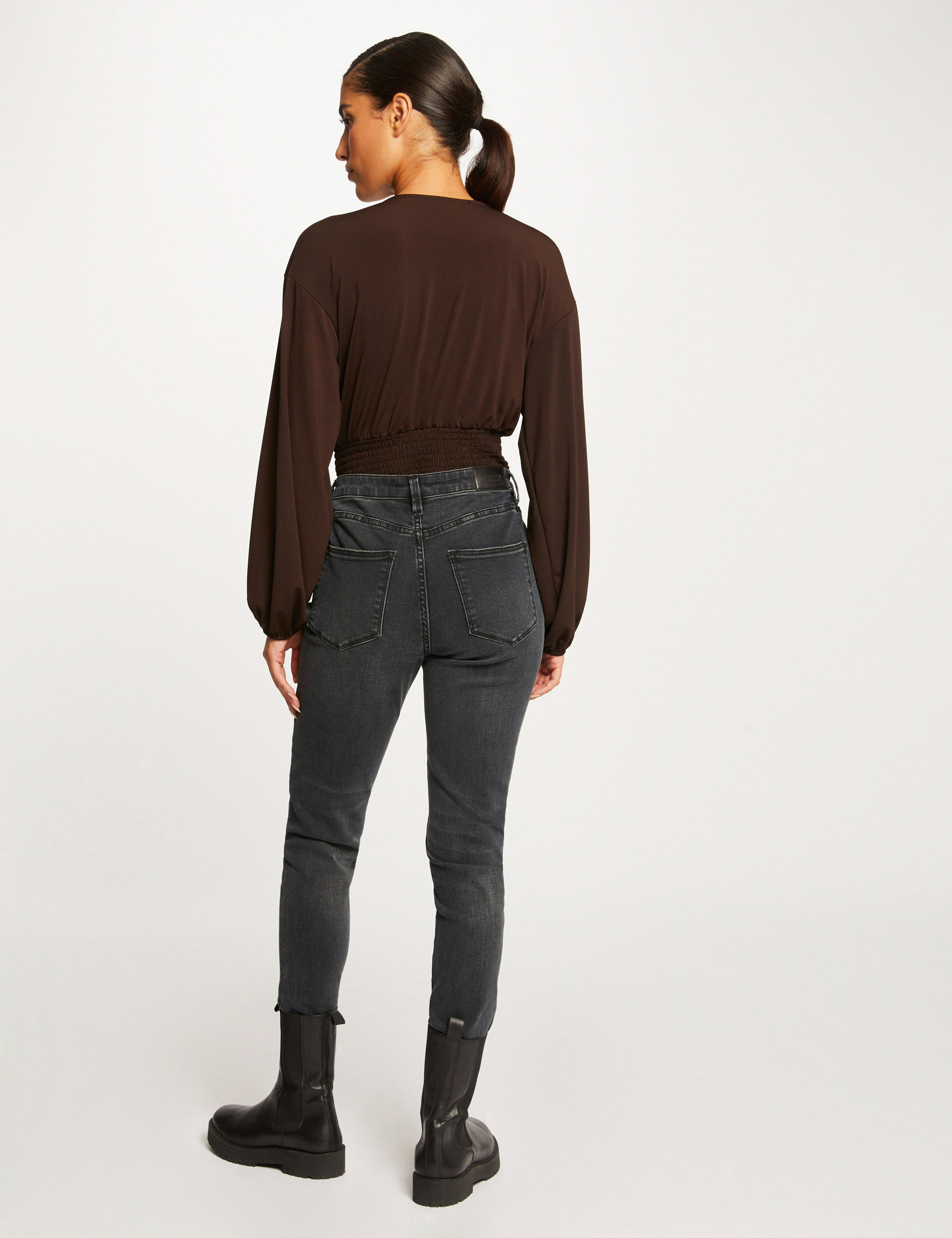 t shirt manches longues a detail bijou marron femme T-shirt manches longues à détail bijou marron femme