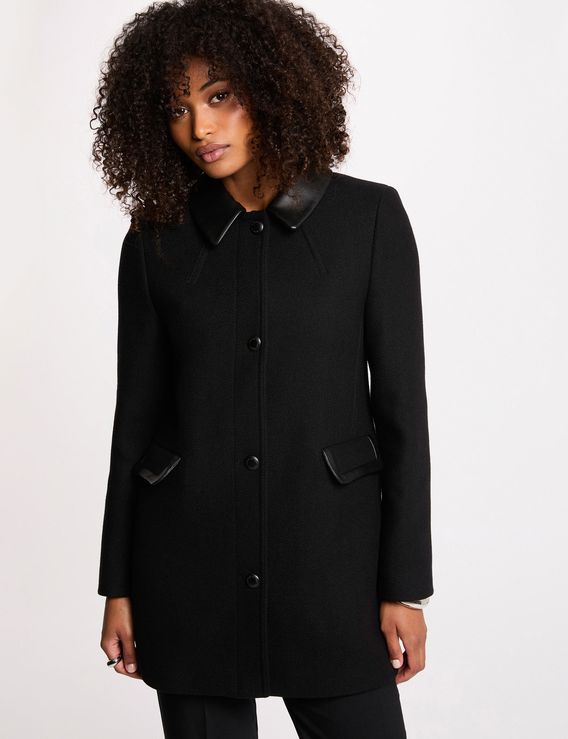 Manteau droit mi-long noir femme
