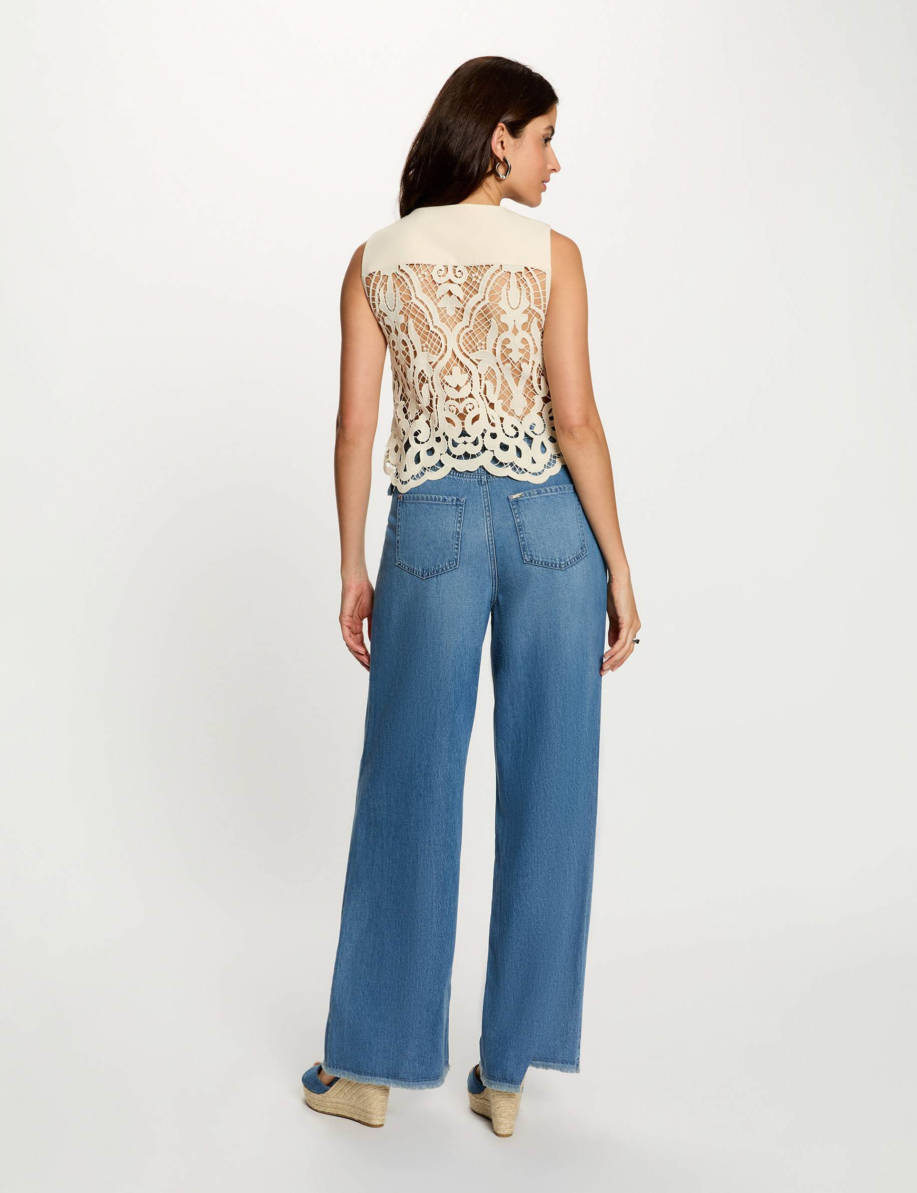 Mouwloos kanten vest creme vrouw