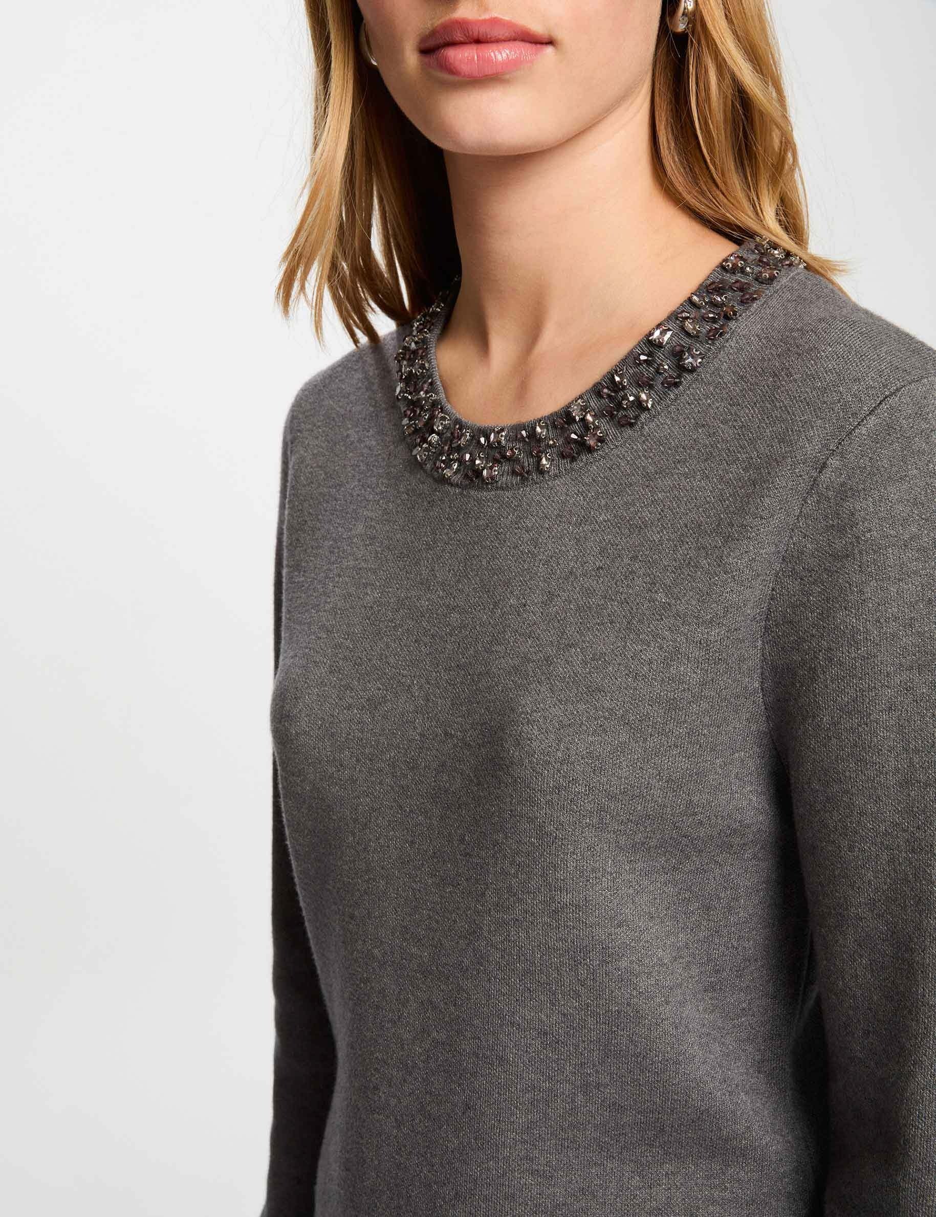 Gebreide jurk met ronde hals donkergrijs vrouw