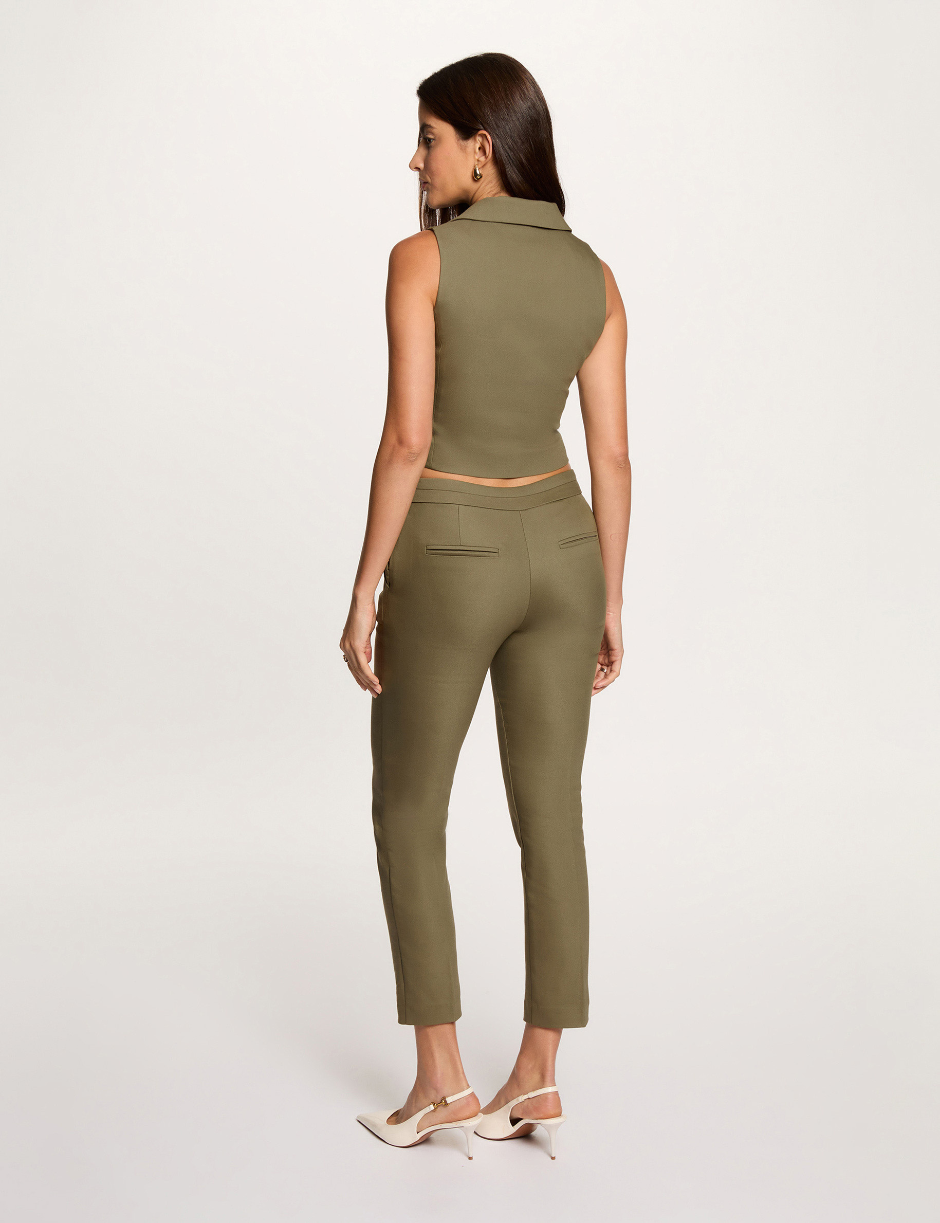 Getailleerd mouwloos vest brons vrouw