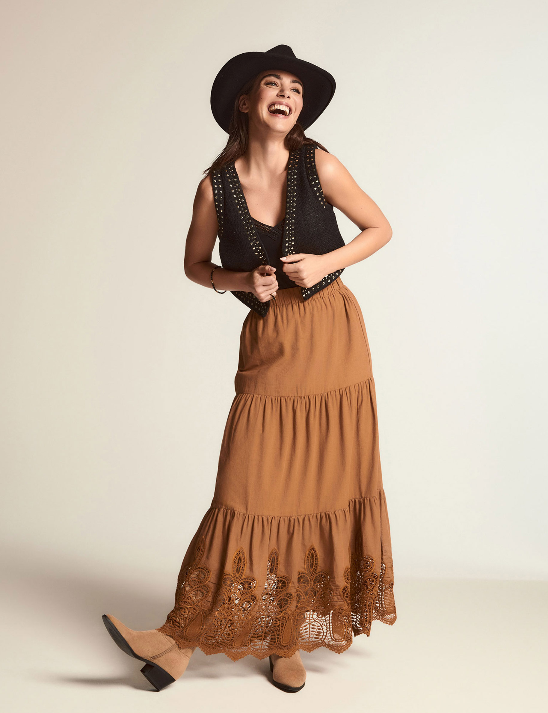 lange rok met kanten details cognacbruin vrouw Lange rok met kanten details cognacbruin vrouw