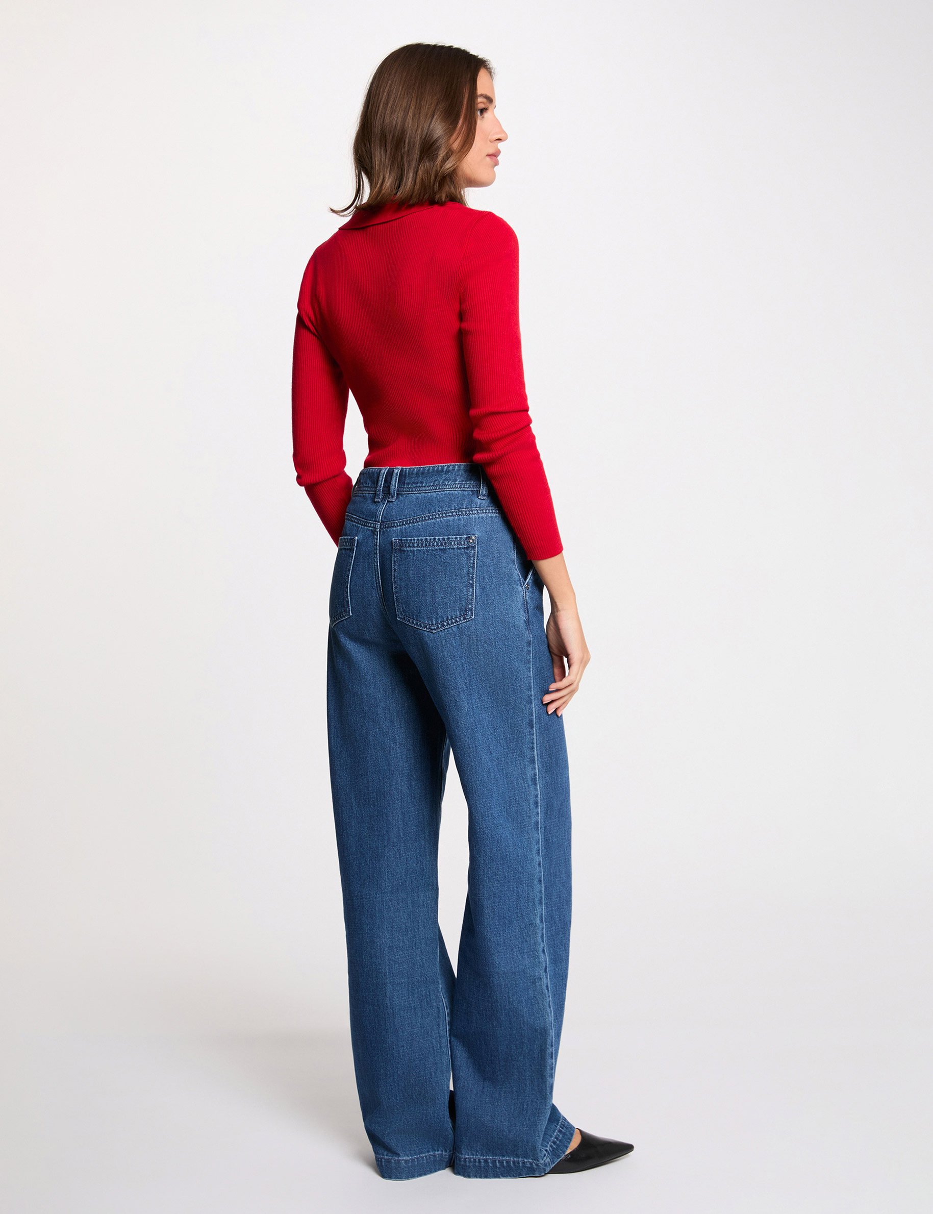 Pull ajust&eacute; col tailleur rouge femme