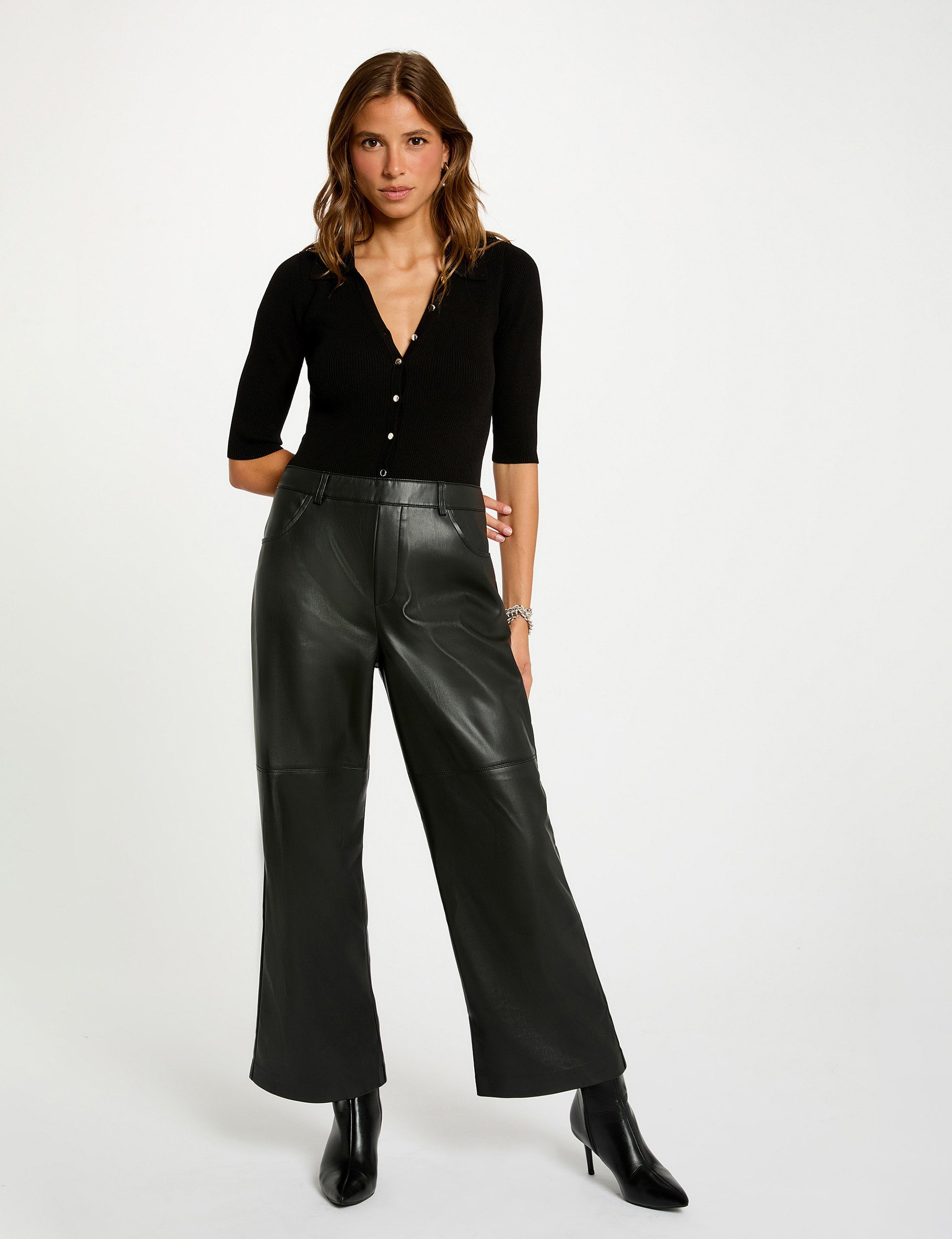 combinaison ajustee col v noir femme Combinaison ajustée col v noir femme