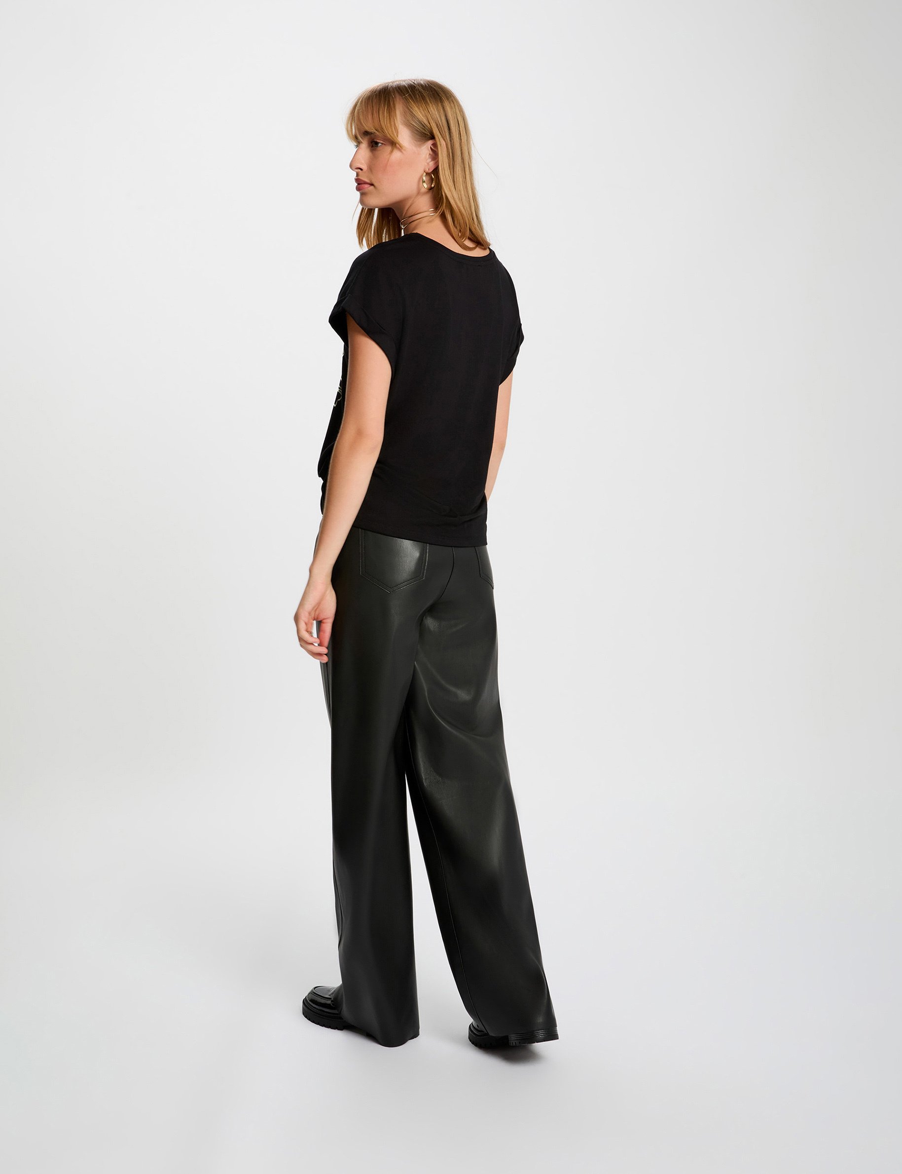 T-shirt droit col rond noir femme
