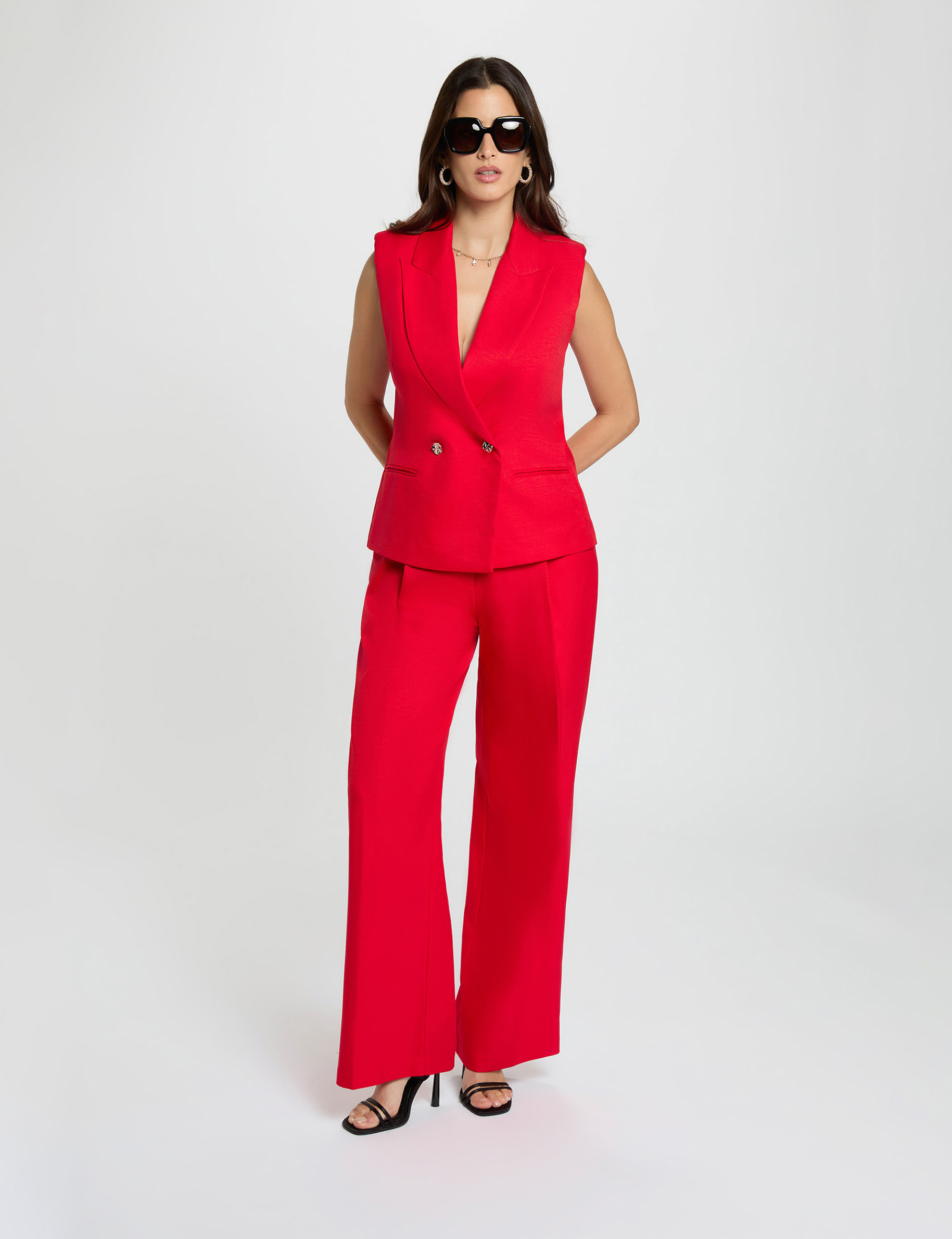 Veste sans manches ajust&eacute;e rouge femme