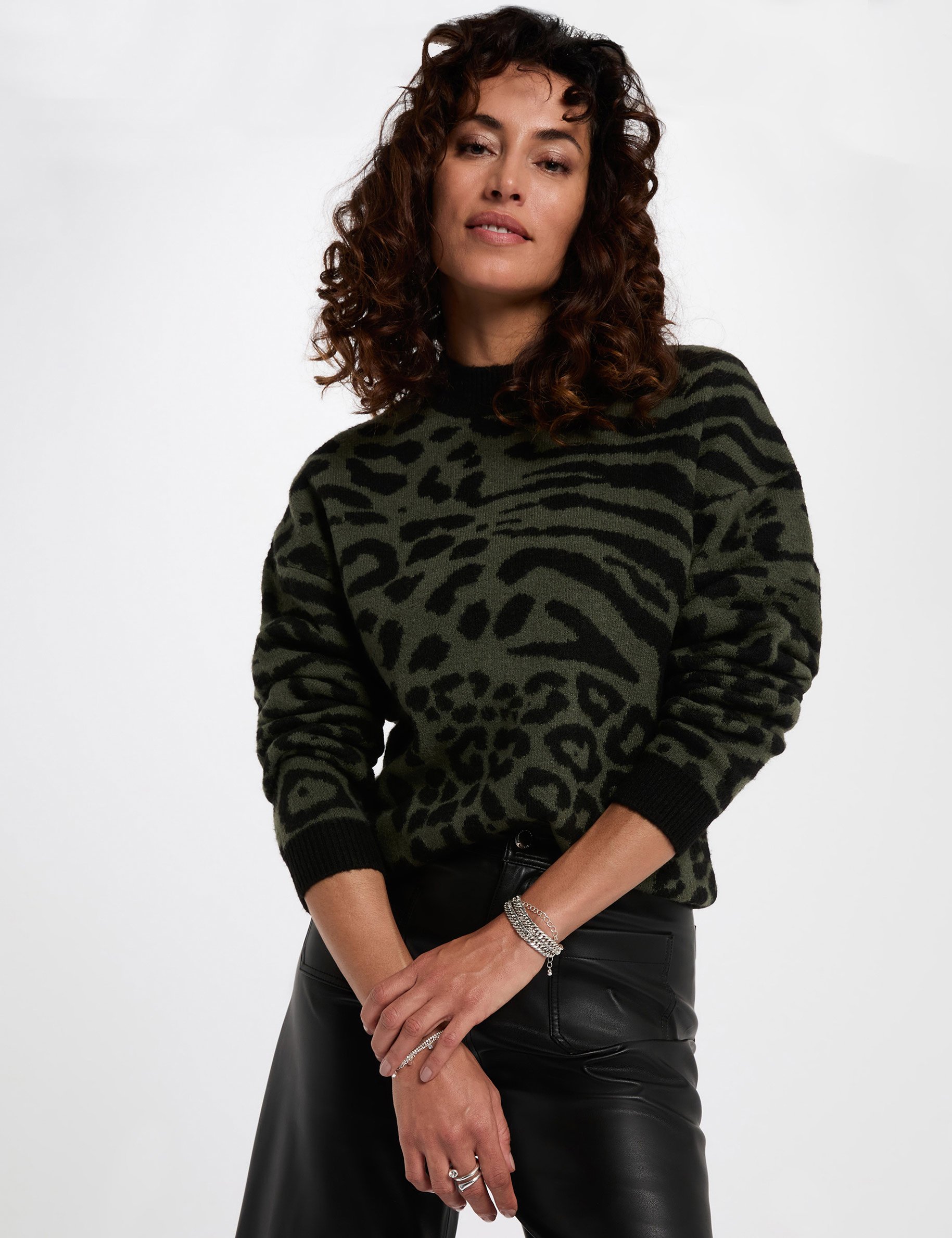 korte jacquardtrui brons vrouw Korte jacquardtrui brons vrouw