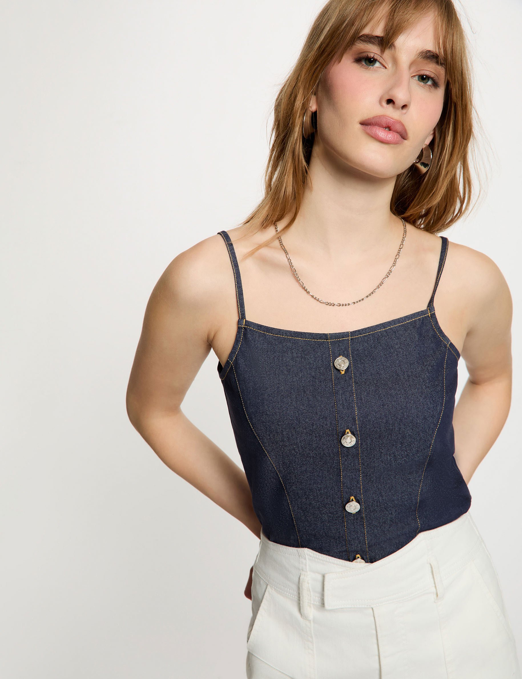 Top ajust&eacute; en jean denim brut femme