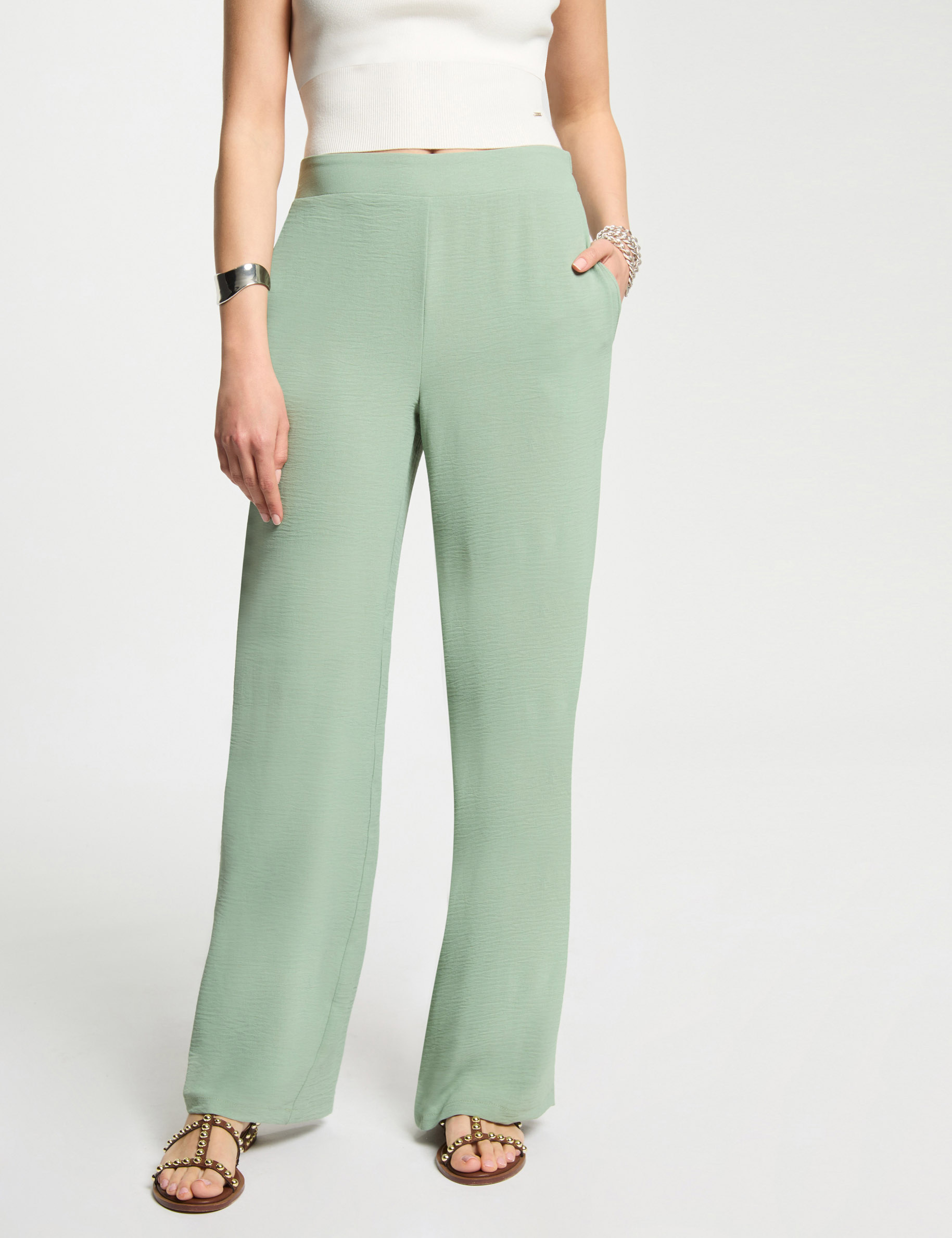 vloeiende wijde broek lichtgroen vrouw Vloeiende wijde broek lichtgroen vrouw