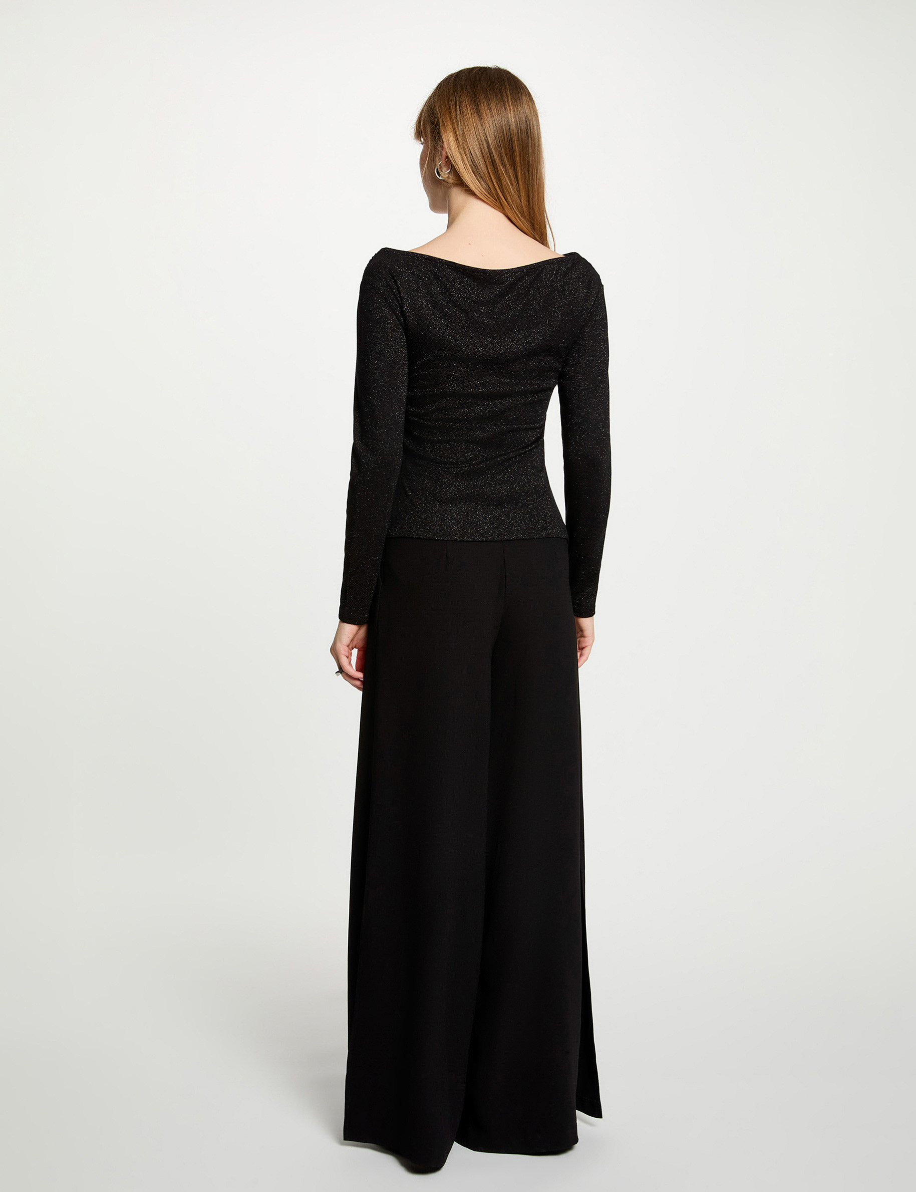 Maille d&eacute;collet&eacute; manches longues noir femme