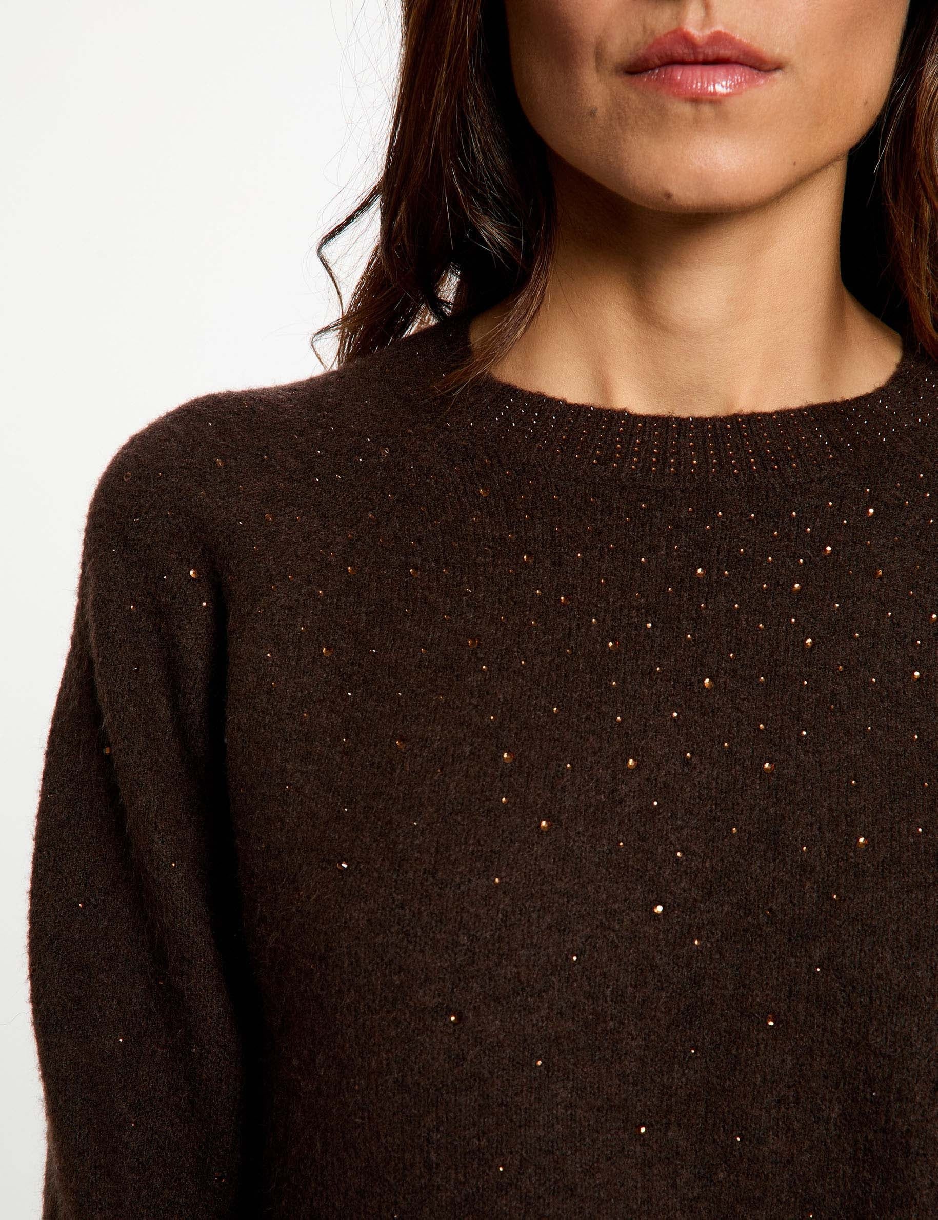 Pull ajust&eacute; strass marron fonc&eacute; femme