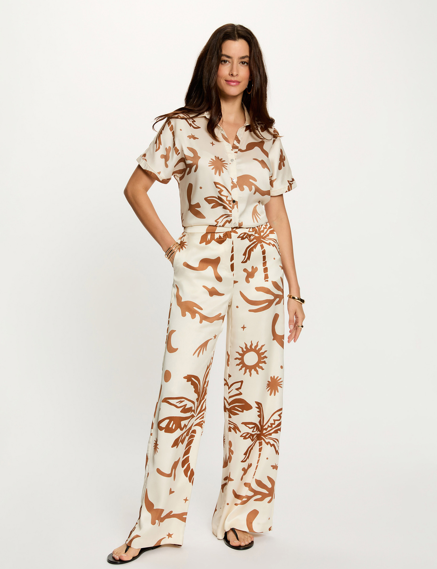 Chemise satin&eacute;e sans manches multicolore femme