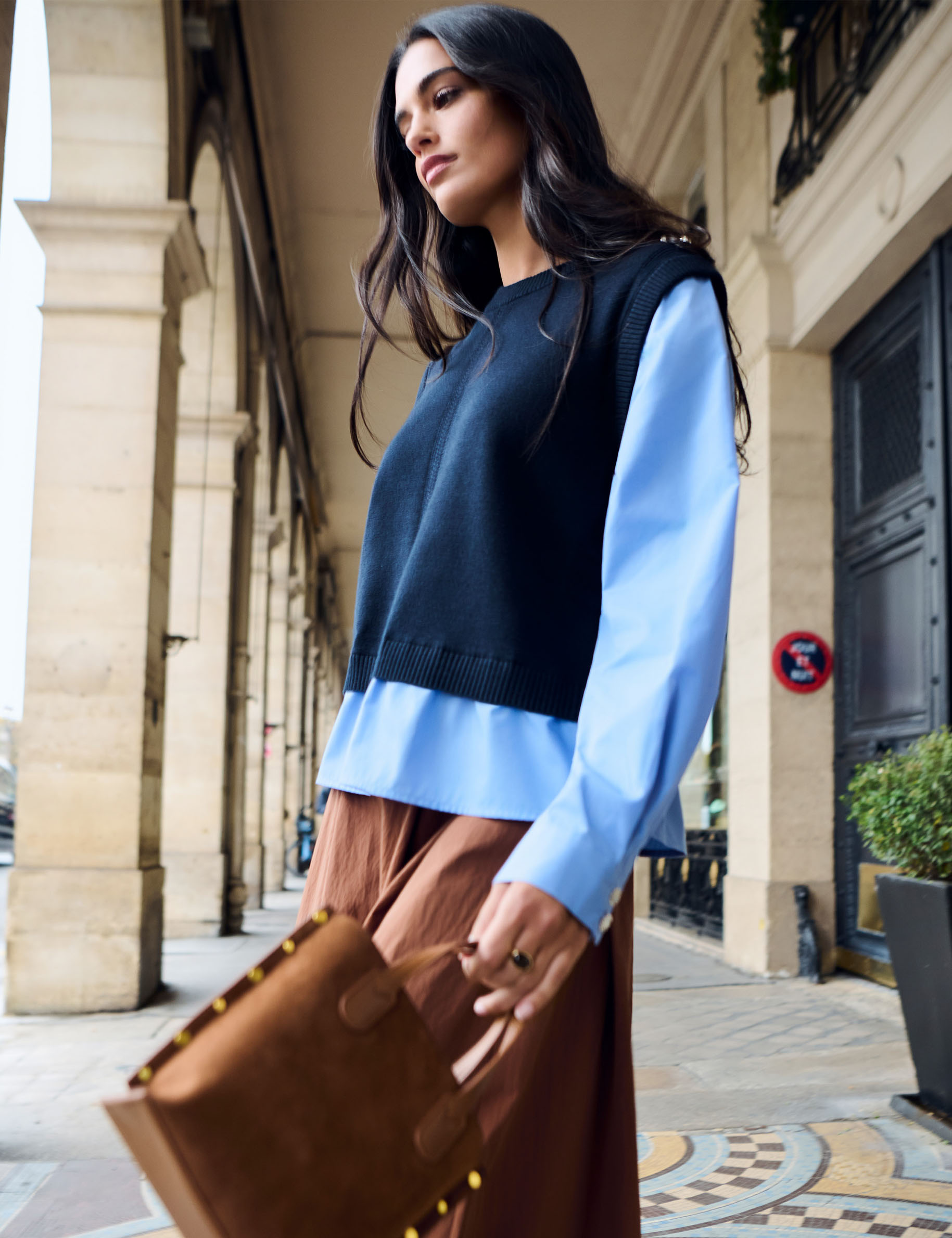 Pull ajust&eacute; col &agrave; revers bleu marine femme