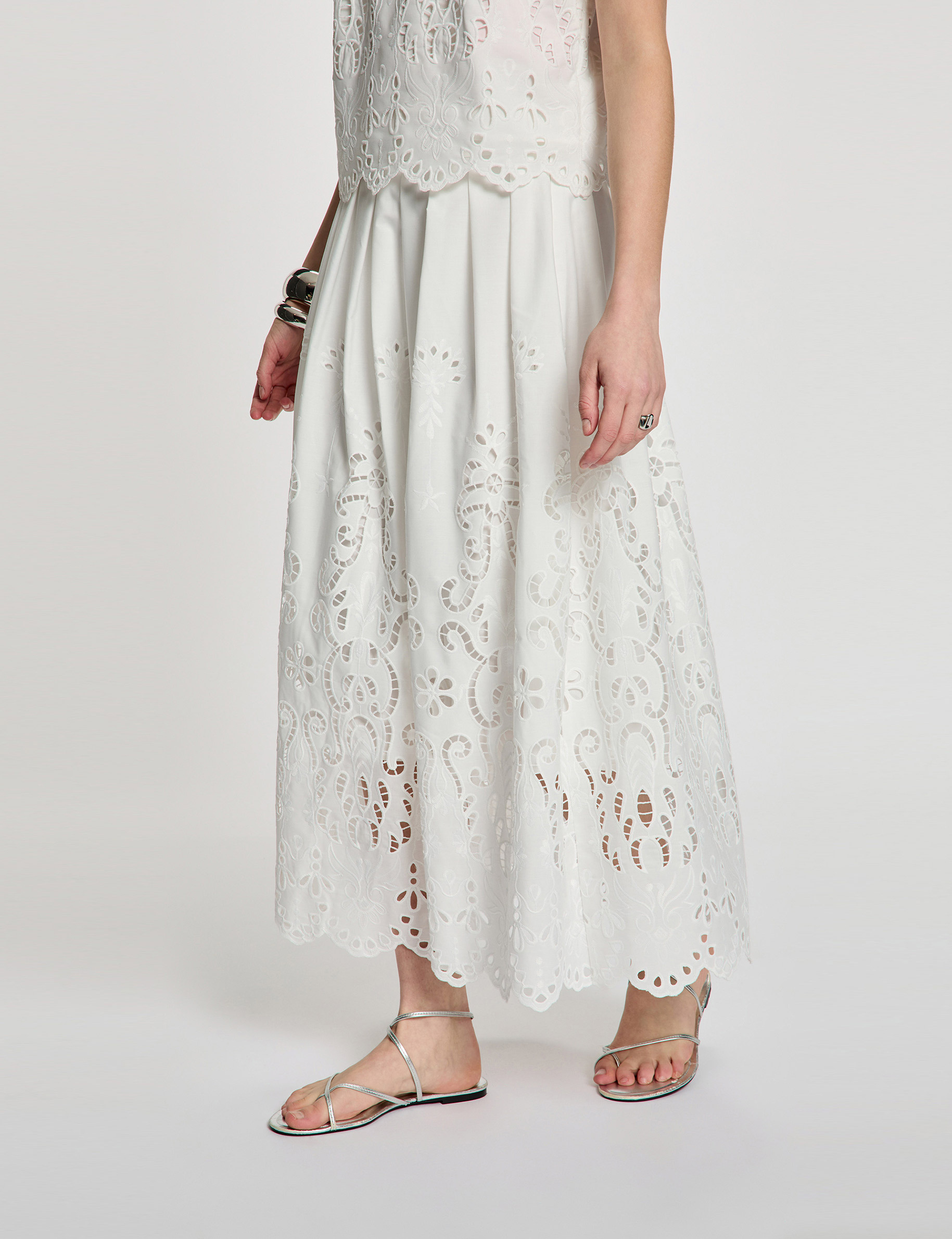 Mouwloze kanten top helder wit vrouw