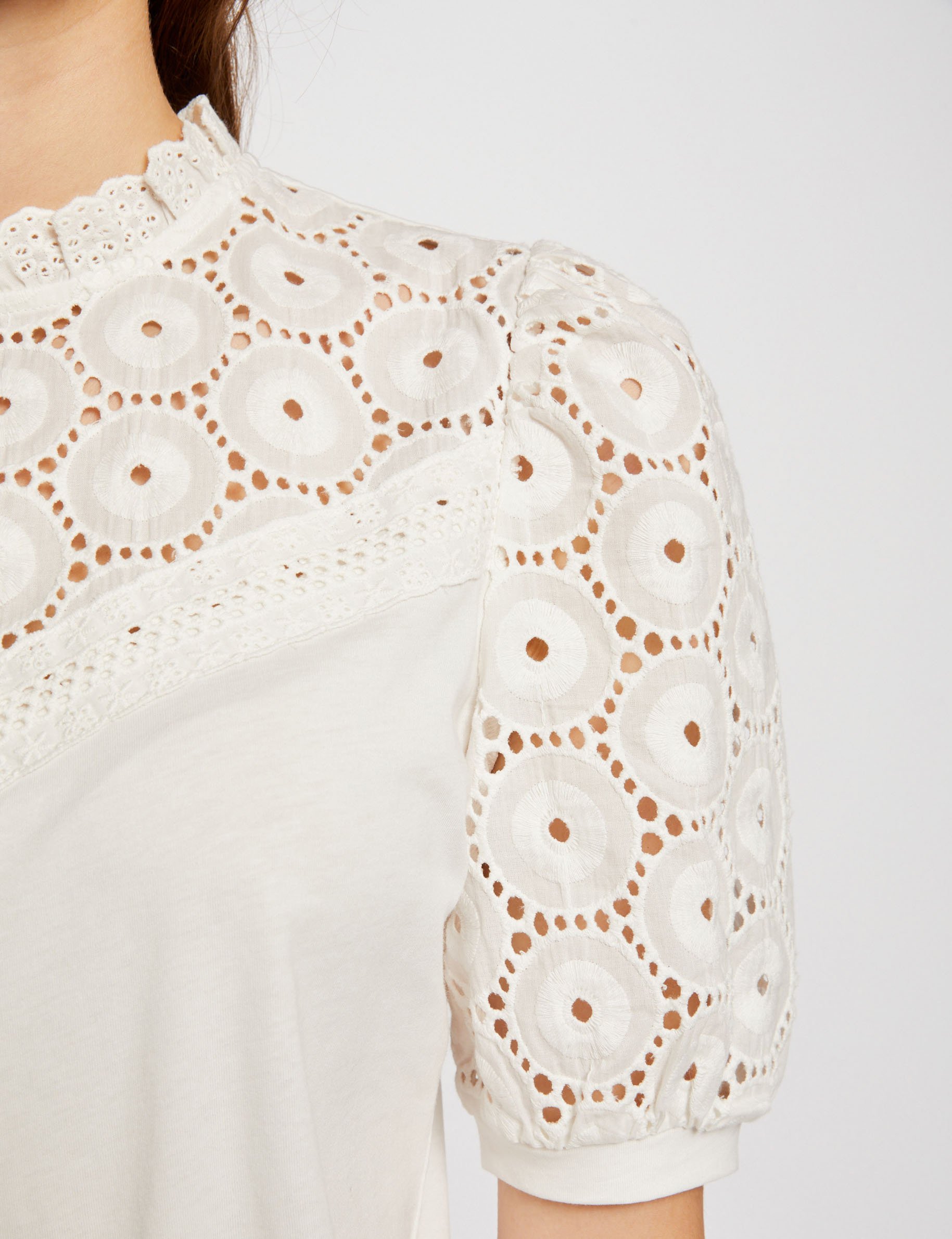 T-shirt manches courtes brod&eacute; ivoire femme