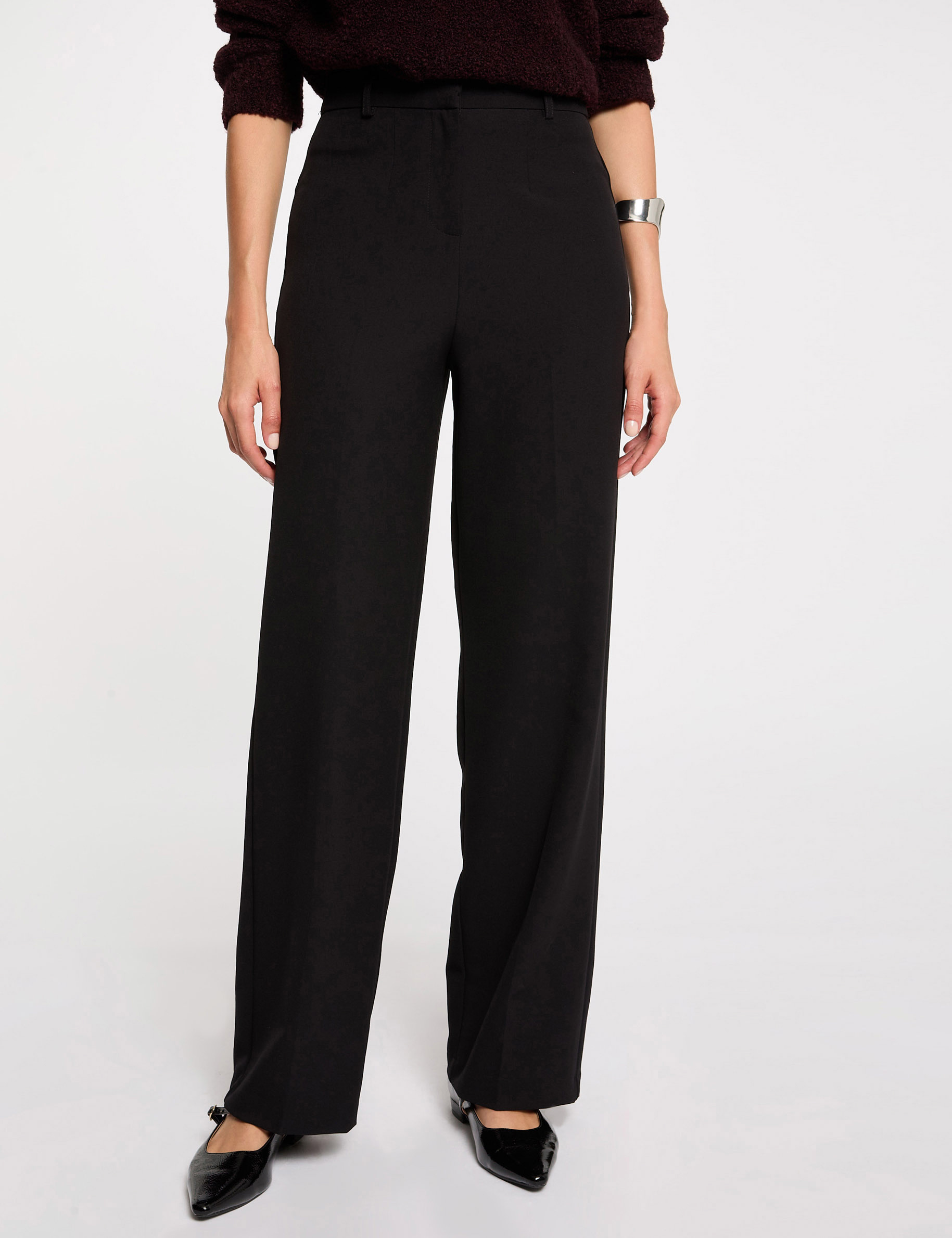Rechte broek met plooitjes zwart vrouw